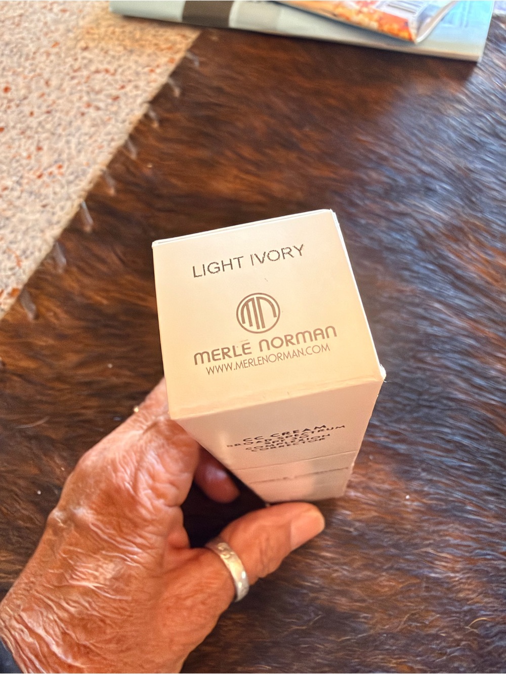 Merle Norman Light Ivory Foundation Box - Ivory Beige